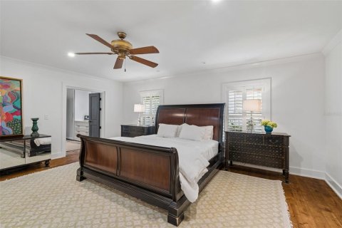 Villa ou maison à vendre à Tampa, Floride: 4 chambres, 361.11 m2 № 2315179 - photo 5