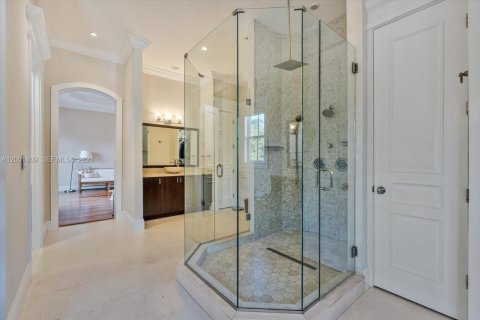 Casa en venta en Miami, Florida, 4 dormitorios, 324.32 m2 № 2066627 - foto 22