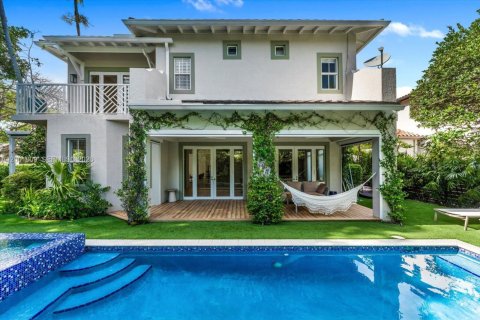 Casa en venta en Miami, Florida, 4 dormitorios, 324.32 m2 № 2066627 - foto 8