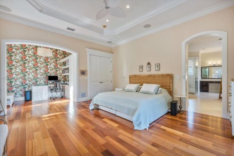 Casa en venta en Miami, Florida, 4 dormitorios, 324.32 m2 № 2066627 - foto 19