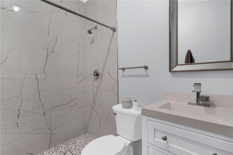 Casa en venta en Miami Gardens, Florida, 4 dormitorios, 194.72 m2 № 2428512 - foto 29