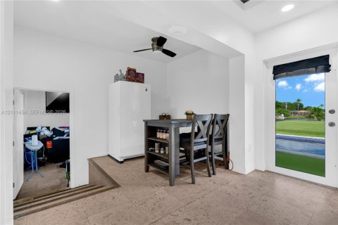 Casa en venta en Miami Gardens, Florida, 4 dormitorios, 194.72 m2 № 2428512 - foto 16