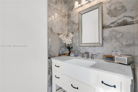 Casa en venta en Miami Gardens, Florida, 4 dormitorios, 194.72 m2 № 2428512 - foto 28