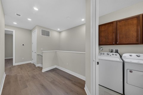 Townhouse in Hollywood, Florida 3 bedrooms, 164.99 sq.m. № 2086971 - photo 27