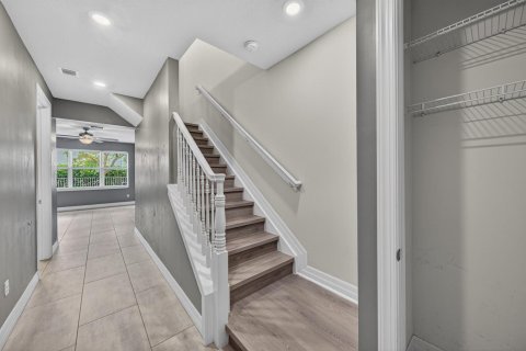 Townhouse in Hollywood, Florida 3 bedrooms, 164.99 sq.m. № 2086971 - photo 7