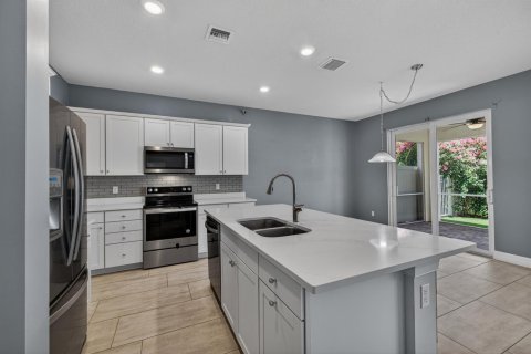 Townhouse in Hollywood, Florida 3 bedrooms, 164.99 sq.m. № 2086971 - photo 17