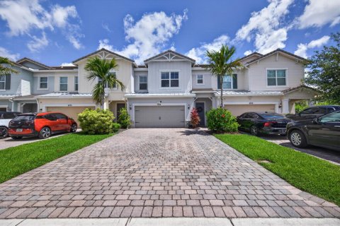 Townhouse in Hollywood, Florida 3 bedrooms, 164.99 sq.m. № 2086971 - photo 2