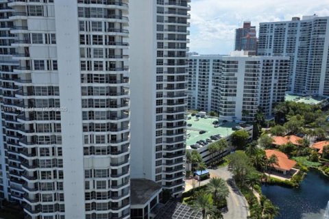 Купить кондоминиум в Авентура, Флорида 2 спальни, 109.9м2, № 2015457 - фото 14