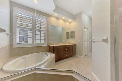 Casa en venta en Lakewood Ranch, Florida, 4 dormitorios, 192.59 m2 № 1677514 - foto 26
