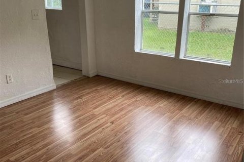 House in Ocala, Florida 2 bedrooms, 79.52 sq.m. № 1413309 - photo 2
