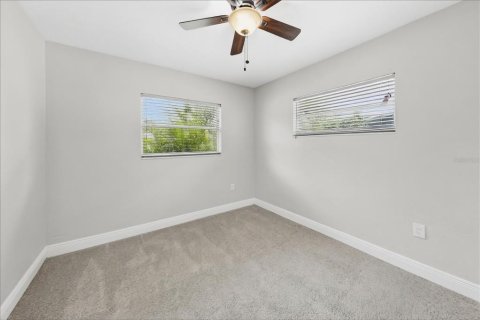 Villa ou maison à vendre à Bradenton, Floride: 2 chambres, 132.39 m2 № 2399354 - photo 12