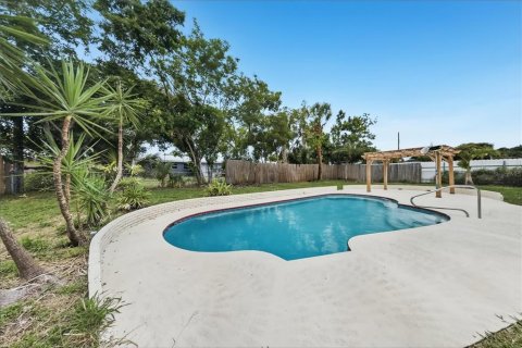 Villa ou maison à vendre à Bradenton, Floride: 2 chambres, 132.39 m2 № 2399354 - photo 18