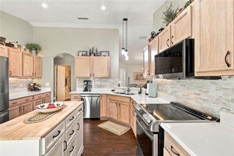 Villa ou maison à vendre à Poinciana, Floride: 2 chambres, 116.87 m2 № 2430419 - photo 9