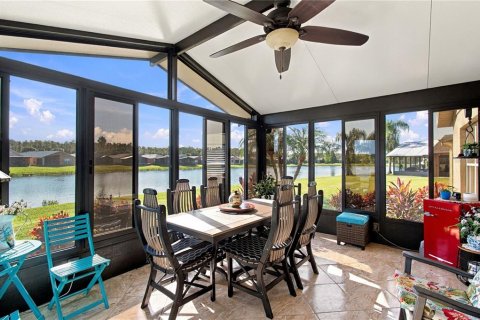 Villa ou maison à vendre à Poinciana, Floride: 2 chambres, 116.87 m2 № 2430419 - photo 4