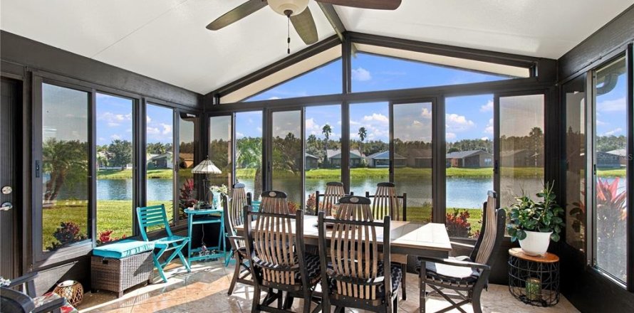 Villa ou maison à Poinciana, Floride 2 chambres, 116.87 m2 № 2430419