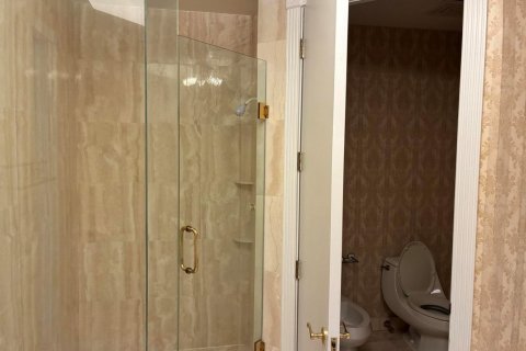 Condo in Hillsboro Beach, Florida, 2 bedrooms  № 2378871 - photo 14