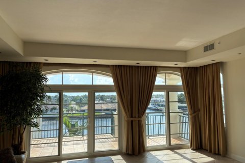 Condo in Hillsboro Beach, Florida, 2 bedrooms  № 2378871 - photo 5