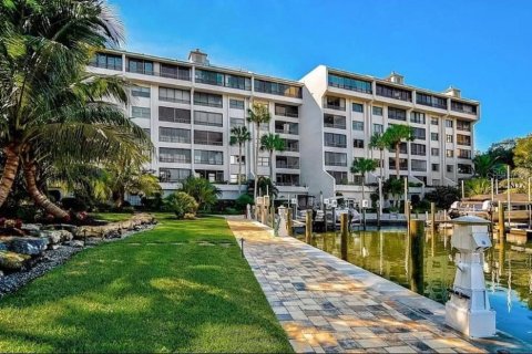 Copropriété à louer à Sarasota, Floride: 3 chambres, 209.96 m2 № 1845086 - photo 1