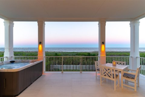 Villa ou maison à vendre à St. Lucie, Floride: 4 chambres, 393.26 m2 № 2173590 - photo 27