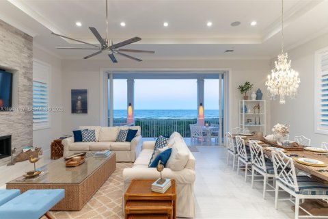 Villa ou maison à vendre à St. Lucie, Floride: 4 chambres, 393.26 m2 № 2173590 - photo 16