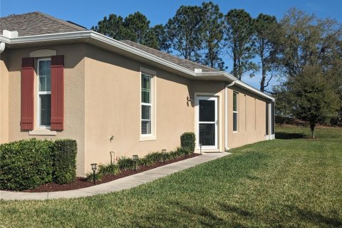 House in Leesburg, Florida 2 bedrooms, 121.33 sq.m. № 1569078 - photo 2