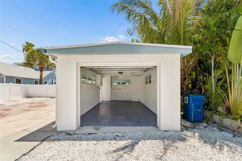 Villa ou maison à louer à Treasure Island, Floride: 2 chambres, 136.38 m2 № 2151357 - photo 14