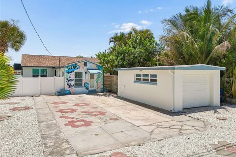 Villa ou maison à louer à Treasure Island, Floride: 2 chambres, 136.38 m2 № 2151357 - photo 12