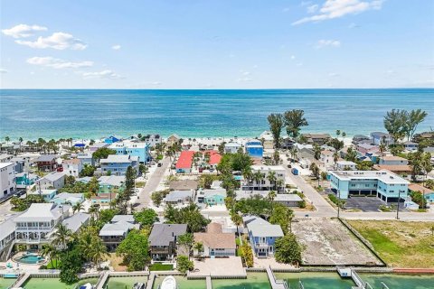 Villa ou maison à louer à Treasure Island, Floride: 2 chambres, 136.38 m2 № 2151357 - photo 8