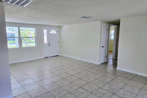House in Holiday, Florida 2 bedrooms, 88.07 sq.m. № 1760340 - photo 3