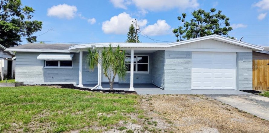 House in Holiday, Florida 2 bedrooms, 88.07 sq.m. № 1760340