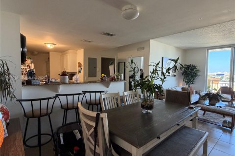 Copropriété à louer à Miami, Floride: 2 chambres, 85.47 m2 № 2010850 - photo 4