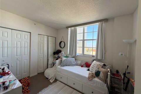 Copropriété à louer à Miami, Floride: 2 chambres, 85.47 m2 № 2010850 - photo 18