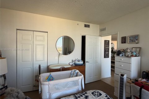 Copropriété à louer à Miami, Floride: 2 chambres, 85.47 m2 № 2010850 - photo 8