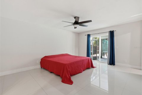 Casa en venta en Tampa, Florida, 4 dormitorios, 221.29 m2 № 2369357 - foto 30