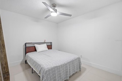Casa en venta en Tampa, Florida, 4 dormitorios, 221.29 m2 № 2369357 - foto 26