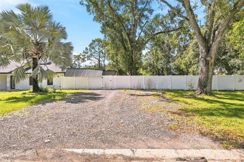 Casa en venta en Tampa, Florida, 4 dormitorios, 221.29 m2 № 2369357 - foto 3