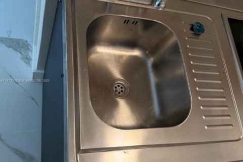 Villa ou maison à vendre à Fort Lauderdale, Floride: 5 chambres, 113.34 m2 № 1921167 - photo 10