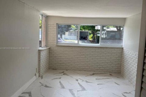 Villa ou maison à vendre à Fort Lauderdale, Floride: 5 chambres, 113.34 m2 № 1921167 - photo 6