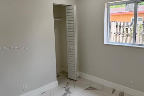 Villa ou maison à vendre à Fort Lauderdale, Floride: 5 chambres, 113.34 m2 № 1921167 - photo 17