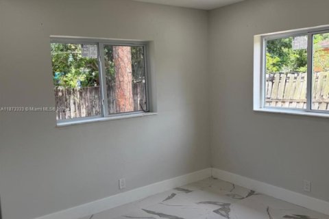 Villa ou maison à vendre à Fort Lauderdale, Floride: 5 chambres, 113.34 m2 № 1921167 - photo 18