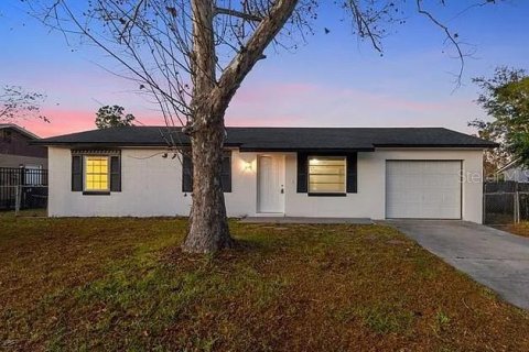 Casa en Orlando, Florida 3 dormitorios, 92.81 m2 № 2156514