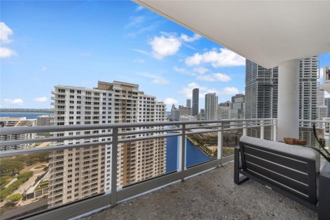 Condo in Miami, Florida, 1 bedroom  № 1872725 - photo 12