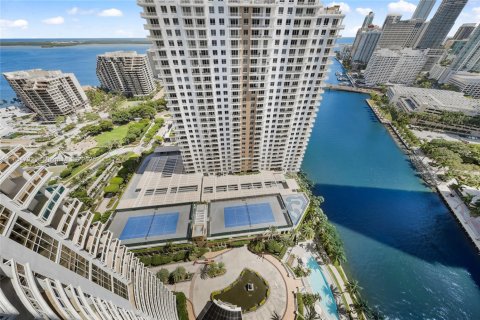 Condo in Miami, Florida, 1 bedroom  № 1872725 - photo 14