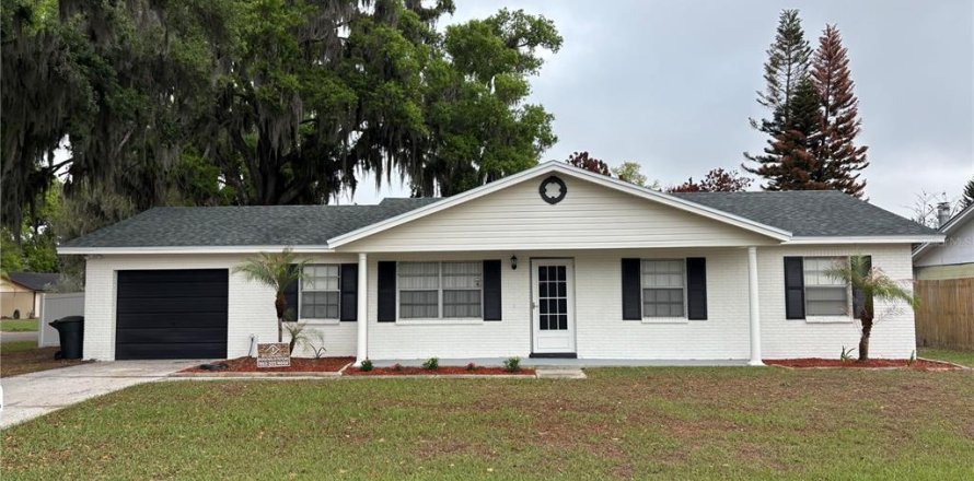 House in Bartow, Florida 3 bedrooms, 125.7 sq.m. № 2198010