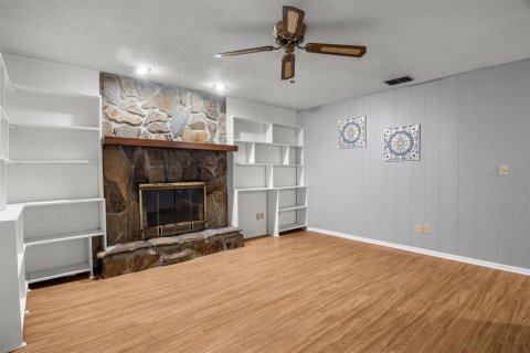 Villa ou maison à vendre à Winter Haven, Floride: 2 chambres, 140 m2 № 2395602 - photo 17
