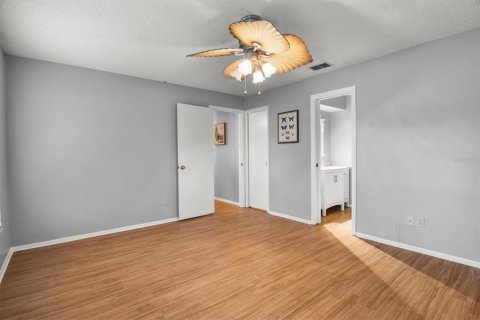 Villa ou maison à vendre à Winter Haven, Floride: 2 chambres, 140 m2 № 2395602 - photo 19