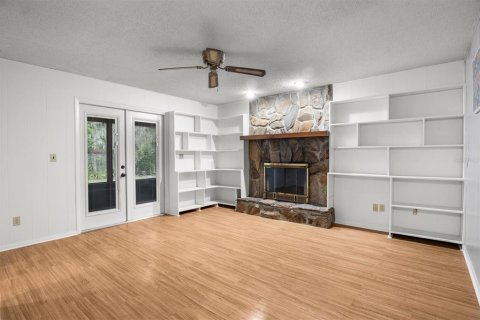 Villa ou maison à vendre à Winter Haven, Floride: 2 chambres, 140 m2 № 2395602 - photo 7