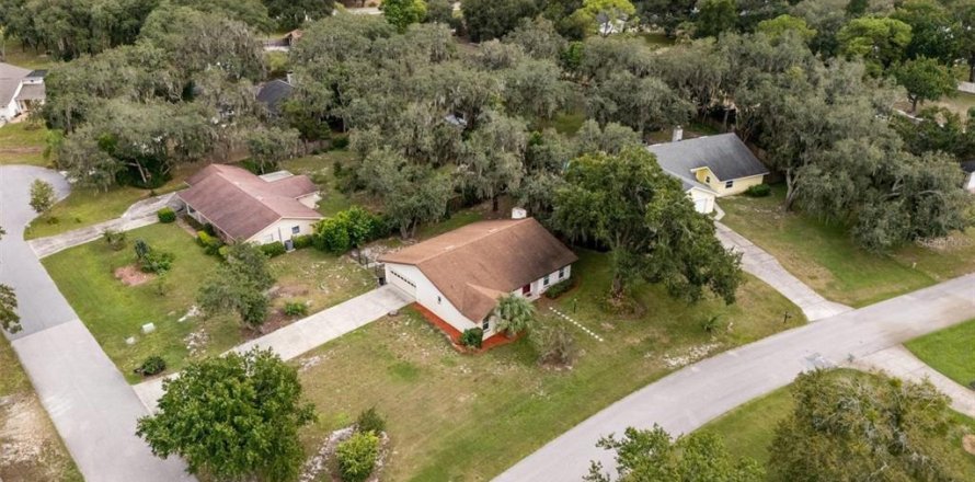 Villa ou maison à Winter Haven, Floride 2 chambres, 140 m2 № 2395602
