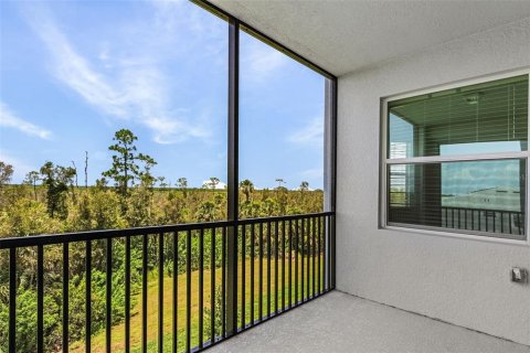 Copropriété à louer à Punta Gorda, Floride: 2 chambres, 107.21 m2 № 1788115 - photo 13