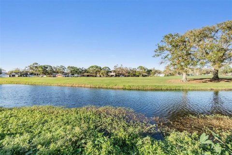 Copropriété à vendre à Saint Petersburg, Floride: 2 chambres, 109.62 m2 № 1557605 - photo 4